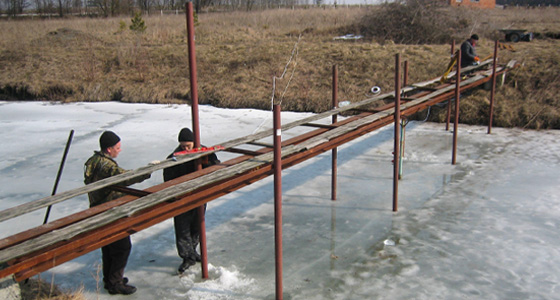 Подготовка к строительству мостика